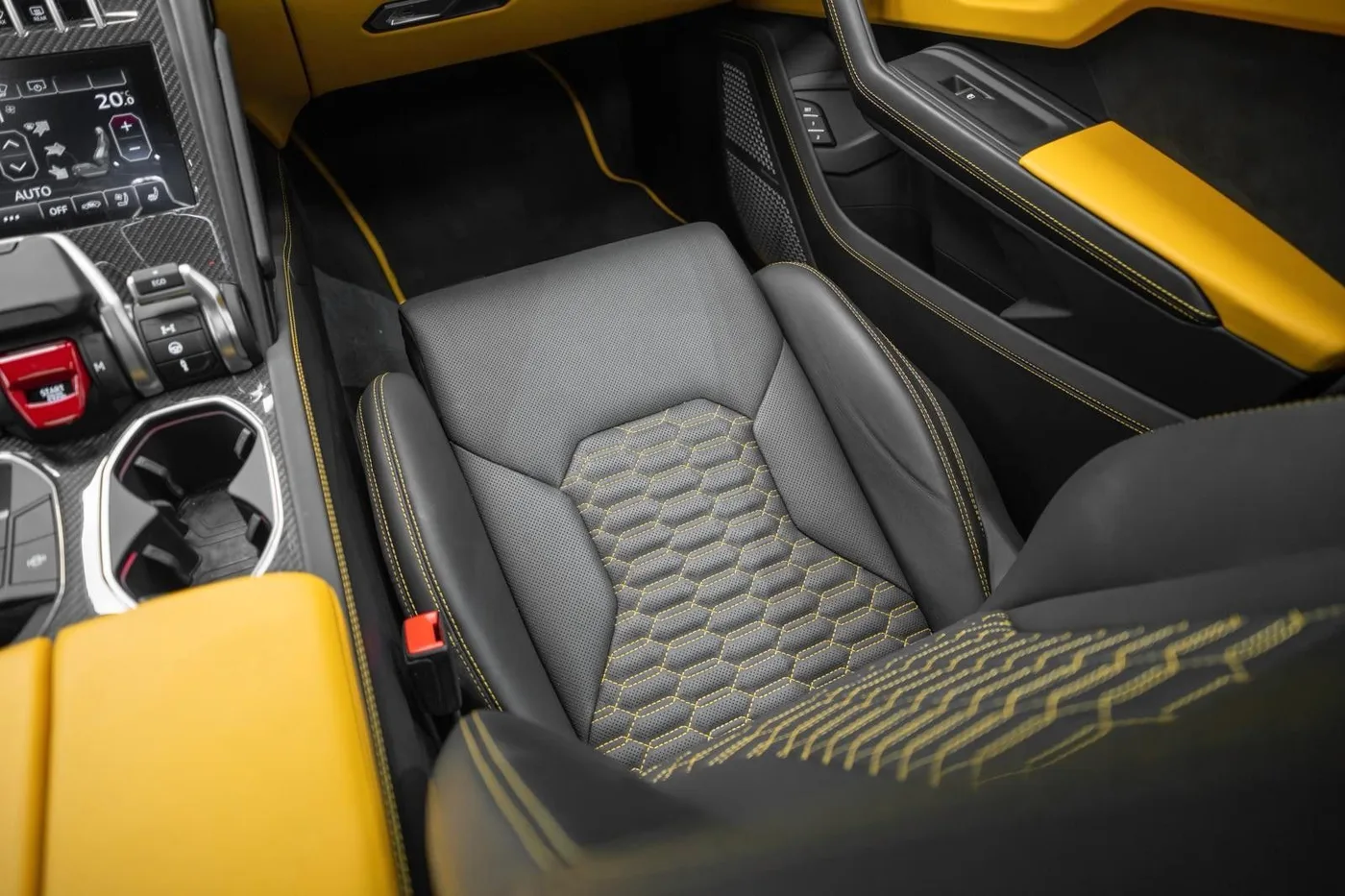2021 Lamborghini Urus S angeboten von einem Supersportwagenhändler in Schenefeld, Deutschland, Foto 24 von 25