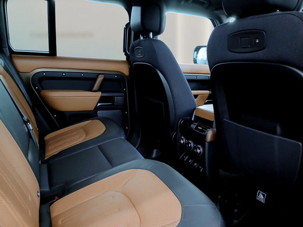 2021 Land Rover Defender 110, 18/22