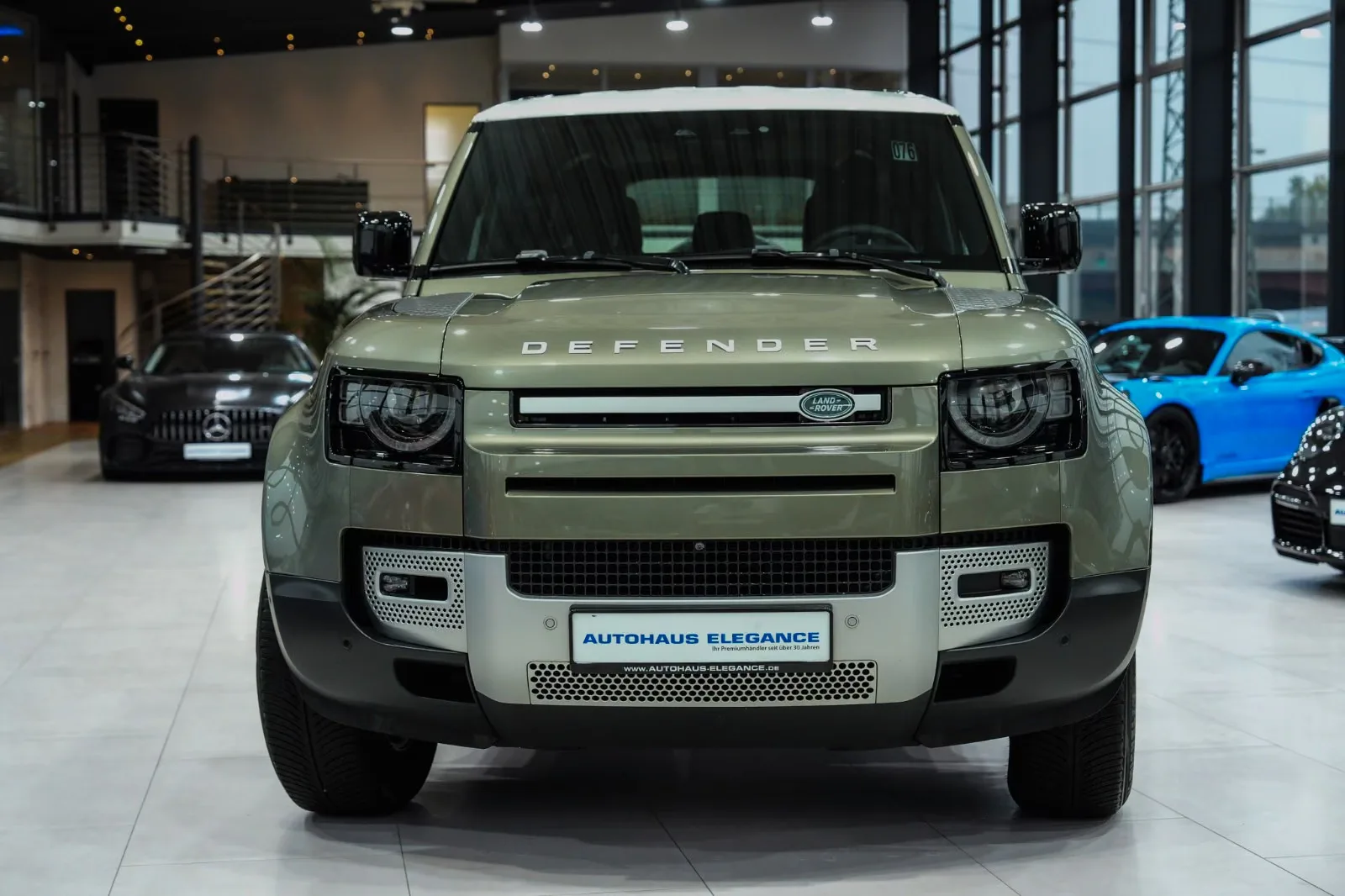 2021 Land Rover Defender 110 P300 S, 4/30
