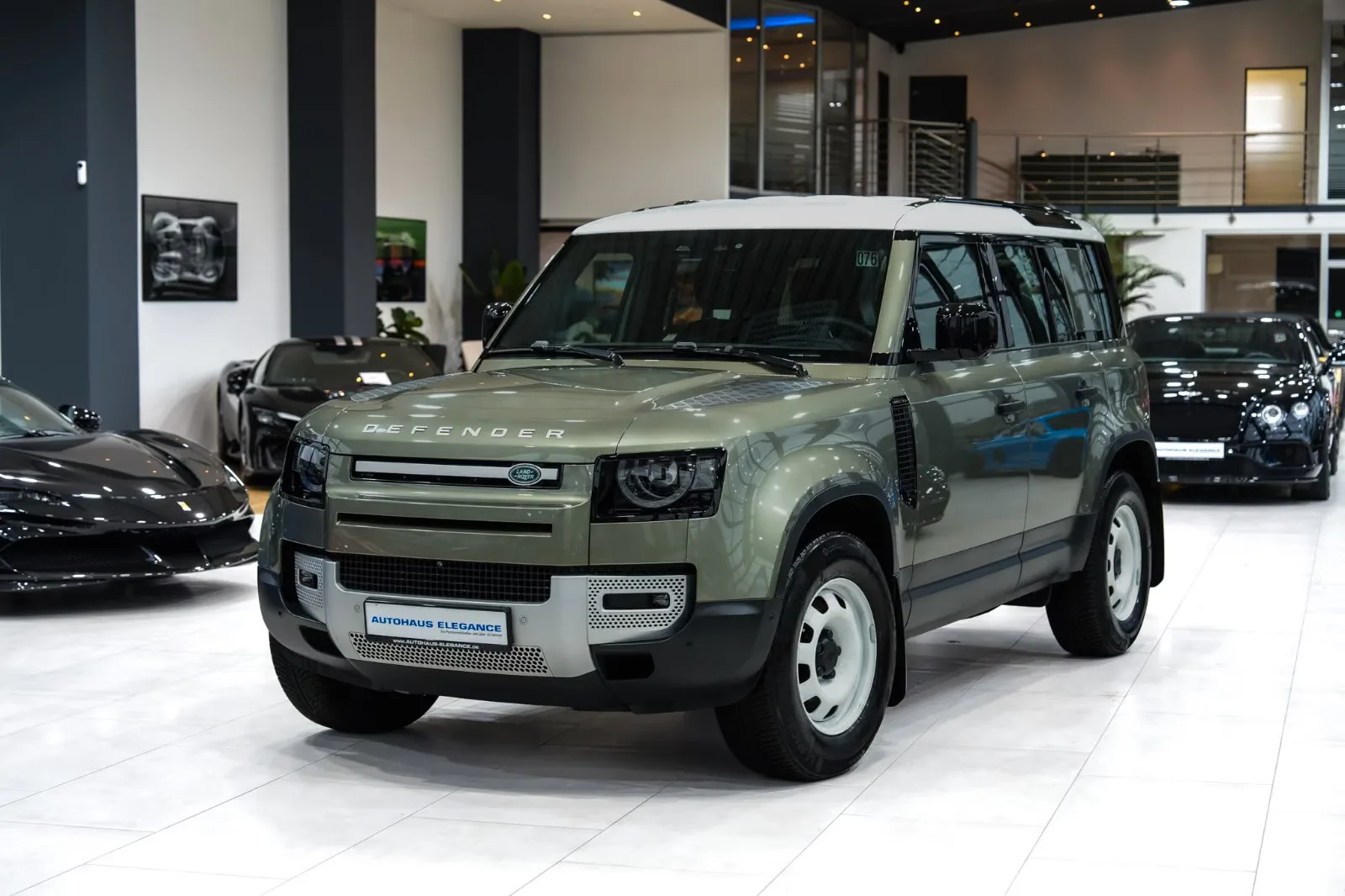 2021 Land Rover Defender 110 P300 S, 6/30