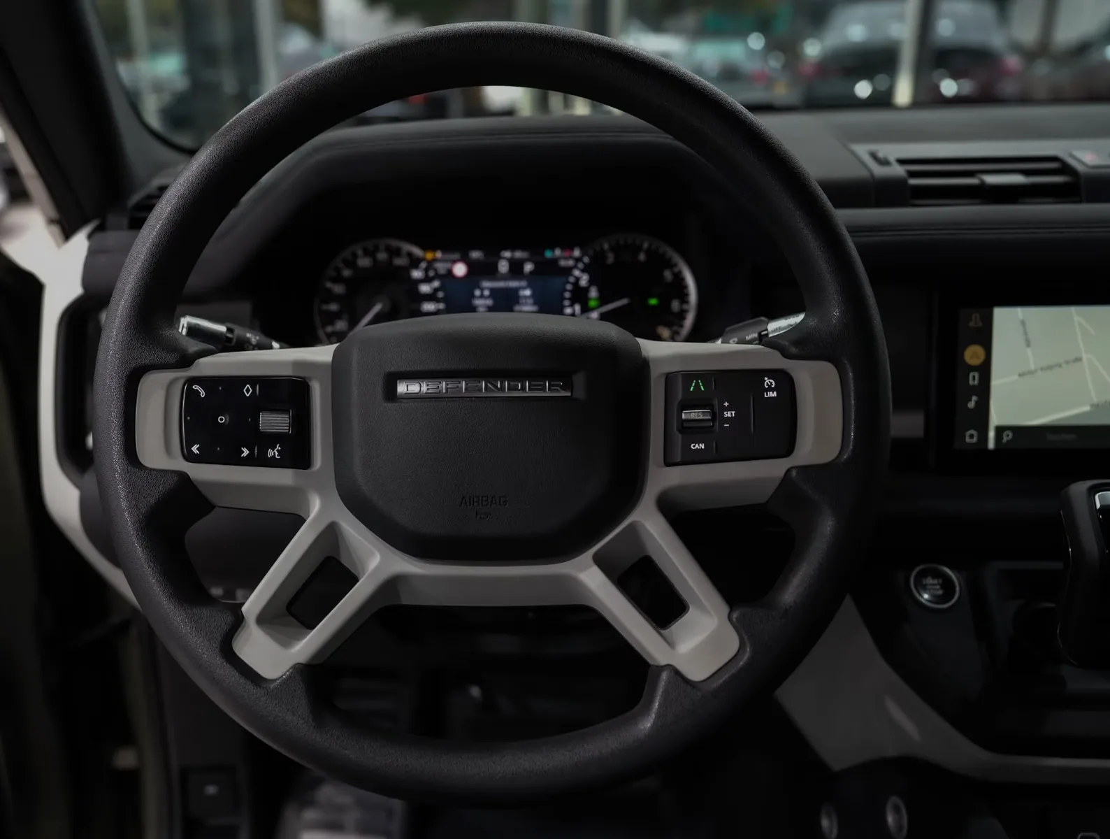 2021 Land Rover Defender 110 P300 S, 15/30