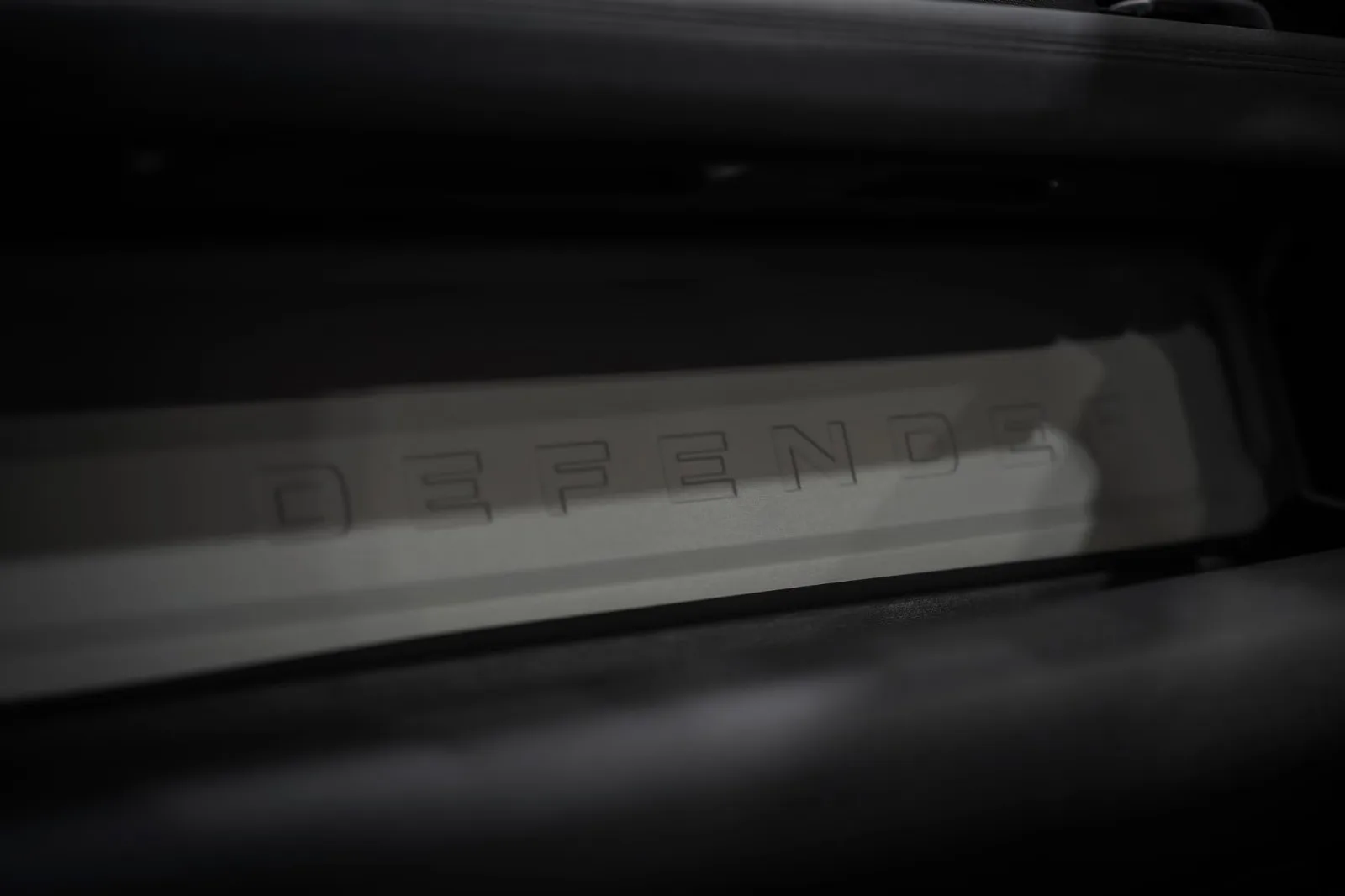 2021 Land Rover Defender 110 P300 S, 27/30