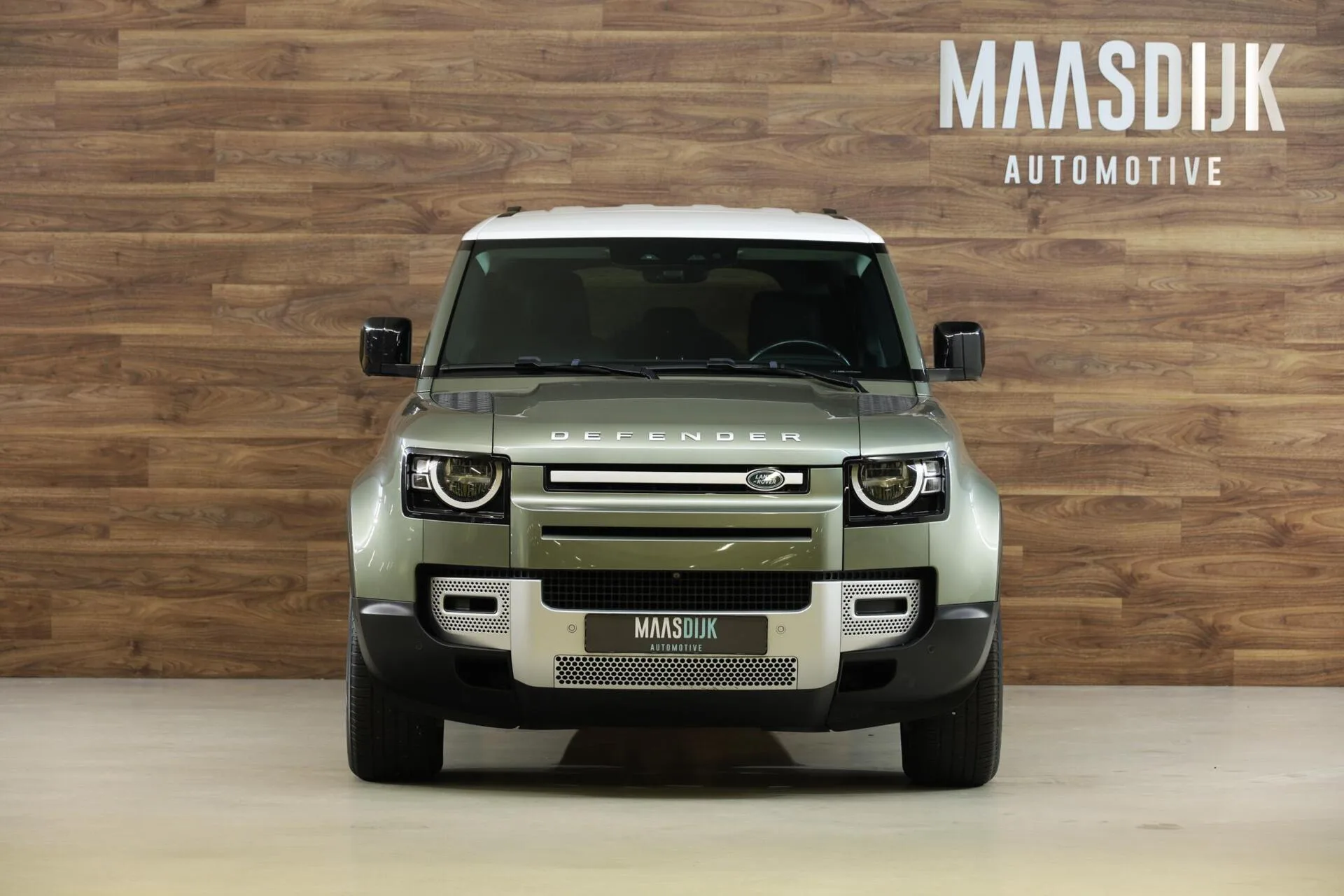2021 Land Rover Defender 110 P400e X-Dynamic S, 2/30
