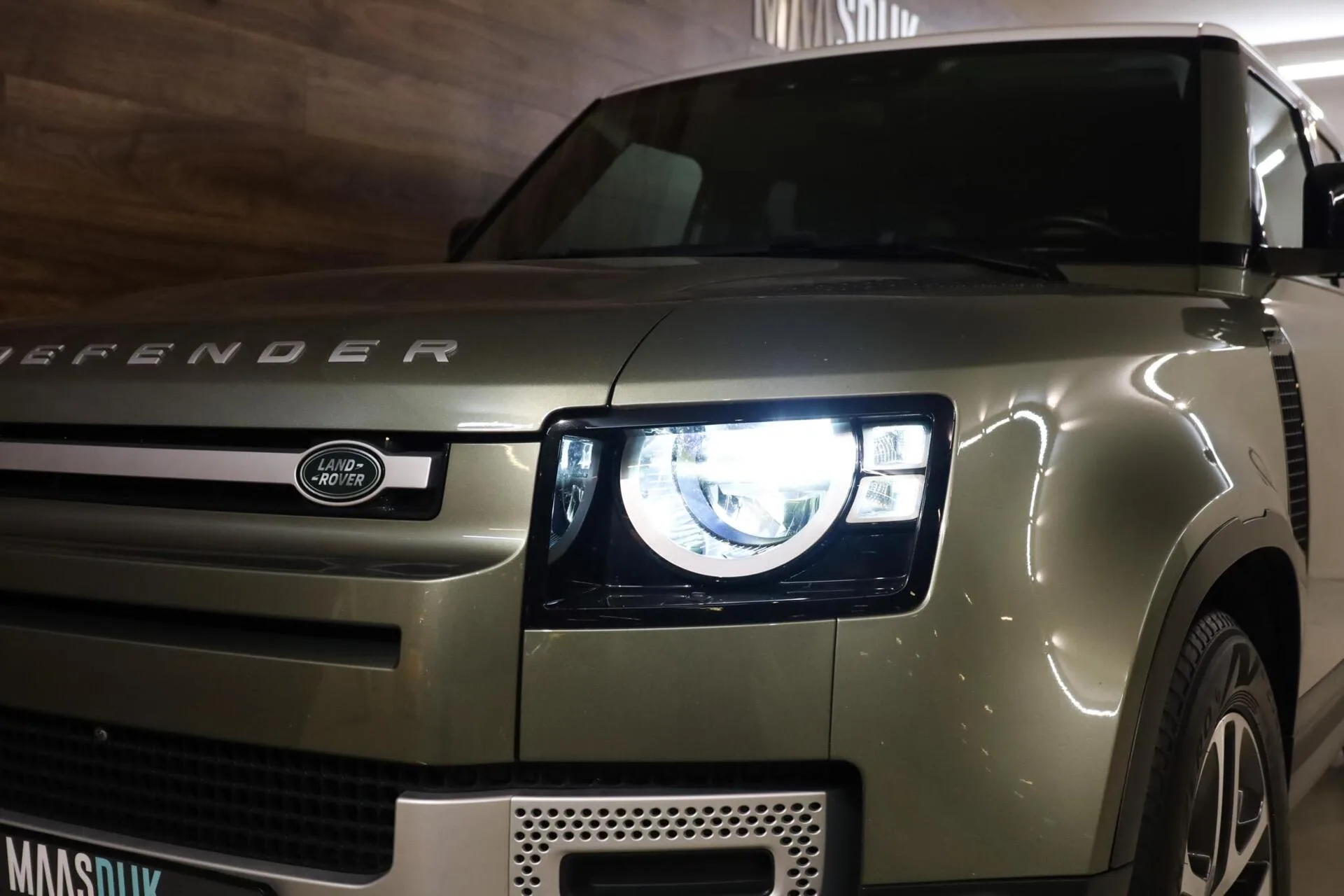 2021 Land Rover Defender 110 P400e X-Dynamic S, 24/30