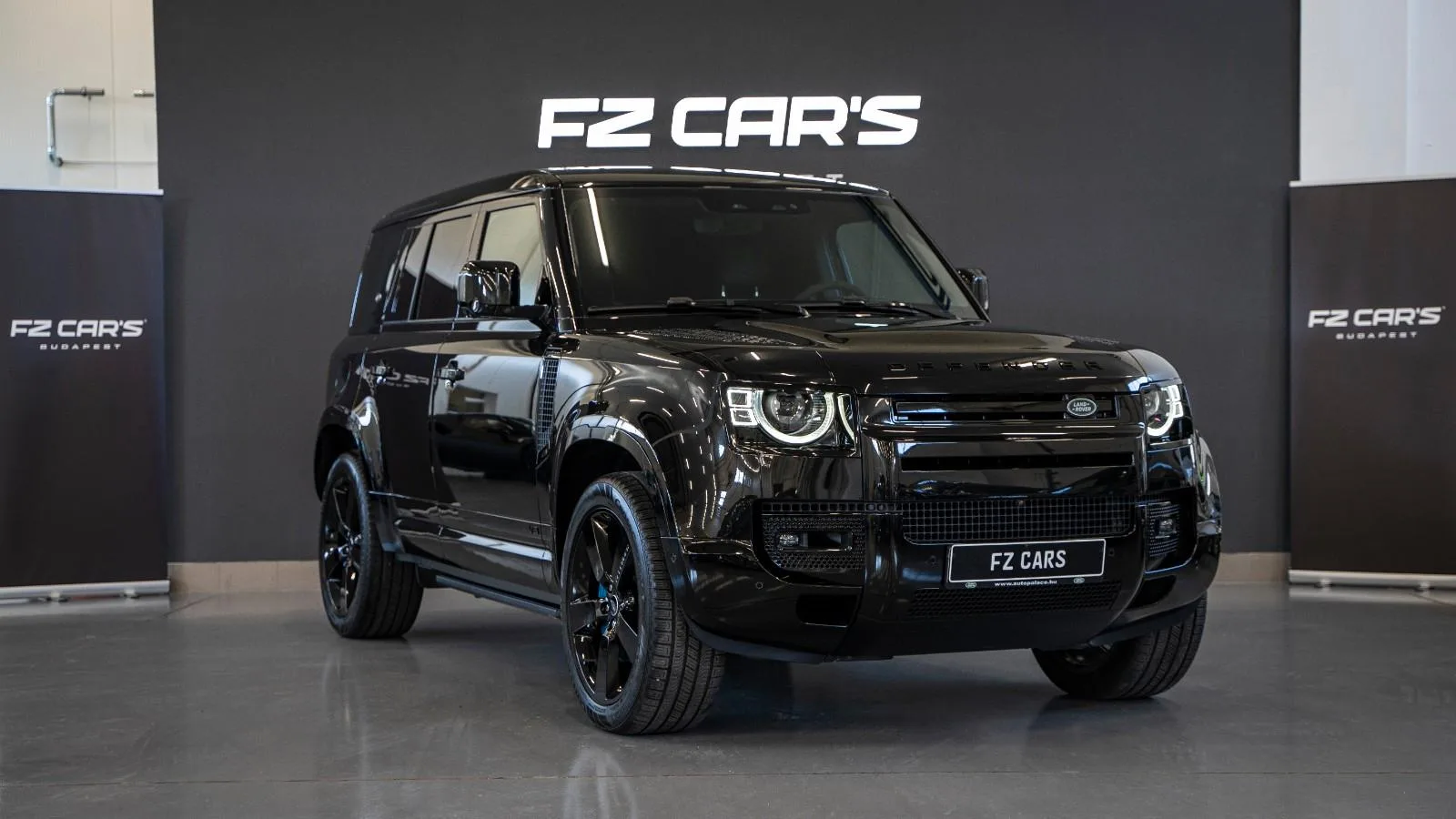 2021 Land Rover Defender 110 V8 Bond Edition, 2/15