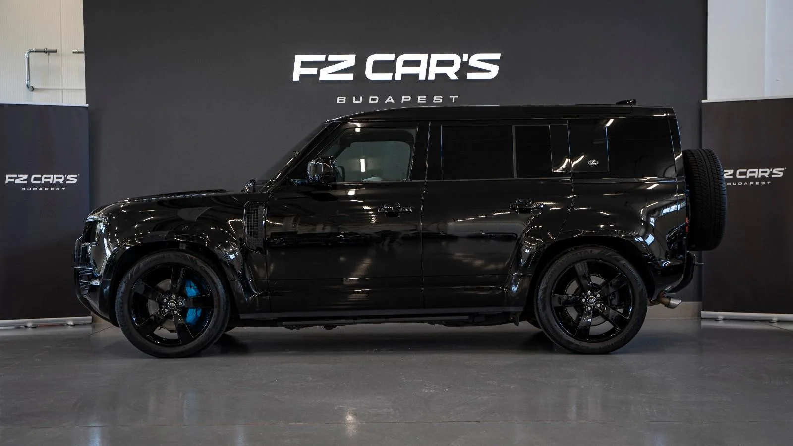 2021 Land Rover Defender 110 V8 Bond Edition, 3/15