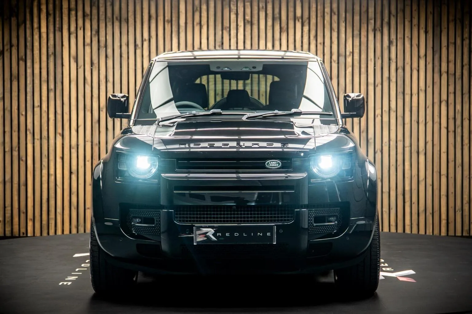 2021 Land Rover Defender 110 V8, 5/30
