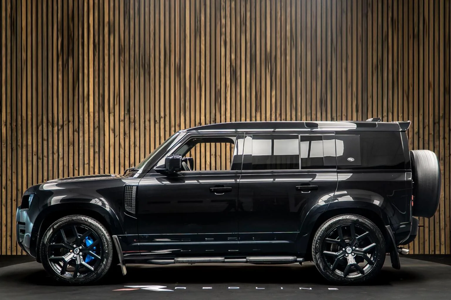 2021 Land Rover Defender 110 V8, 7/30