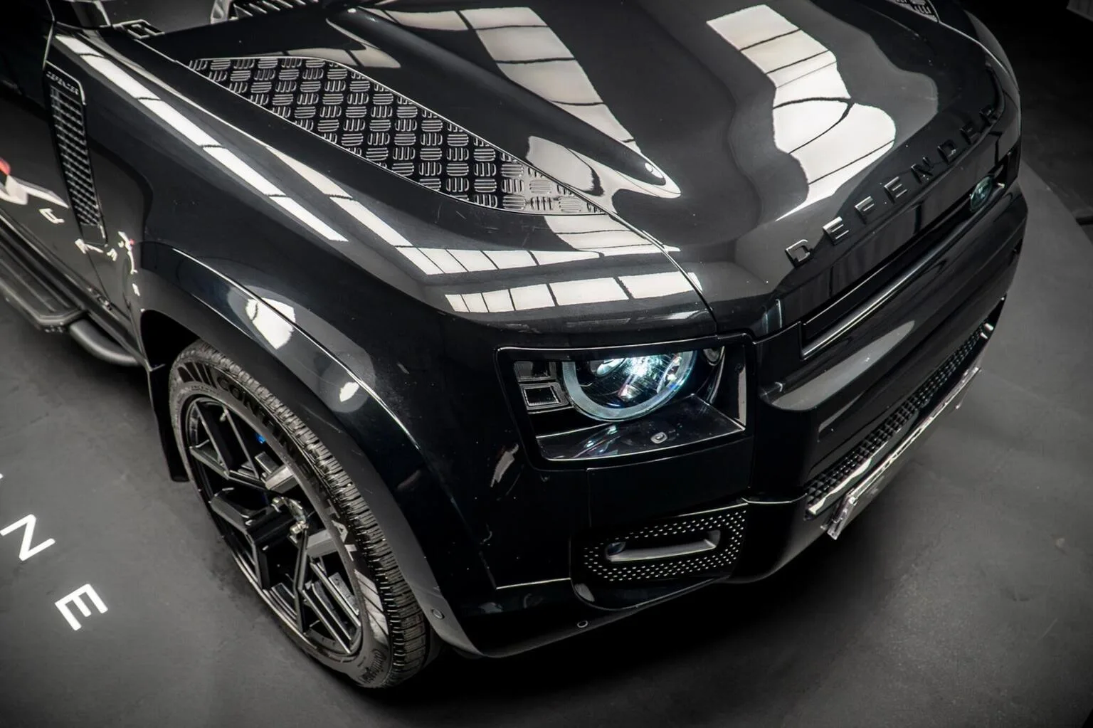 2021 Land Rover Defender 110 V8, 10/30