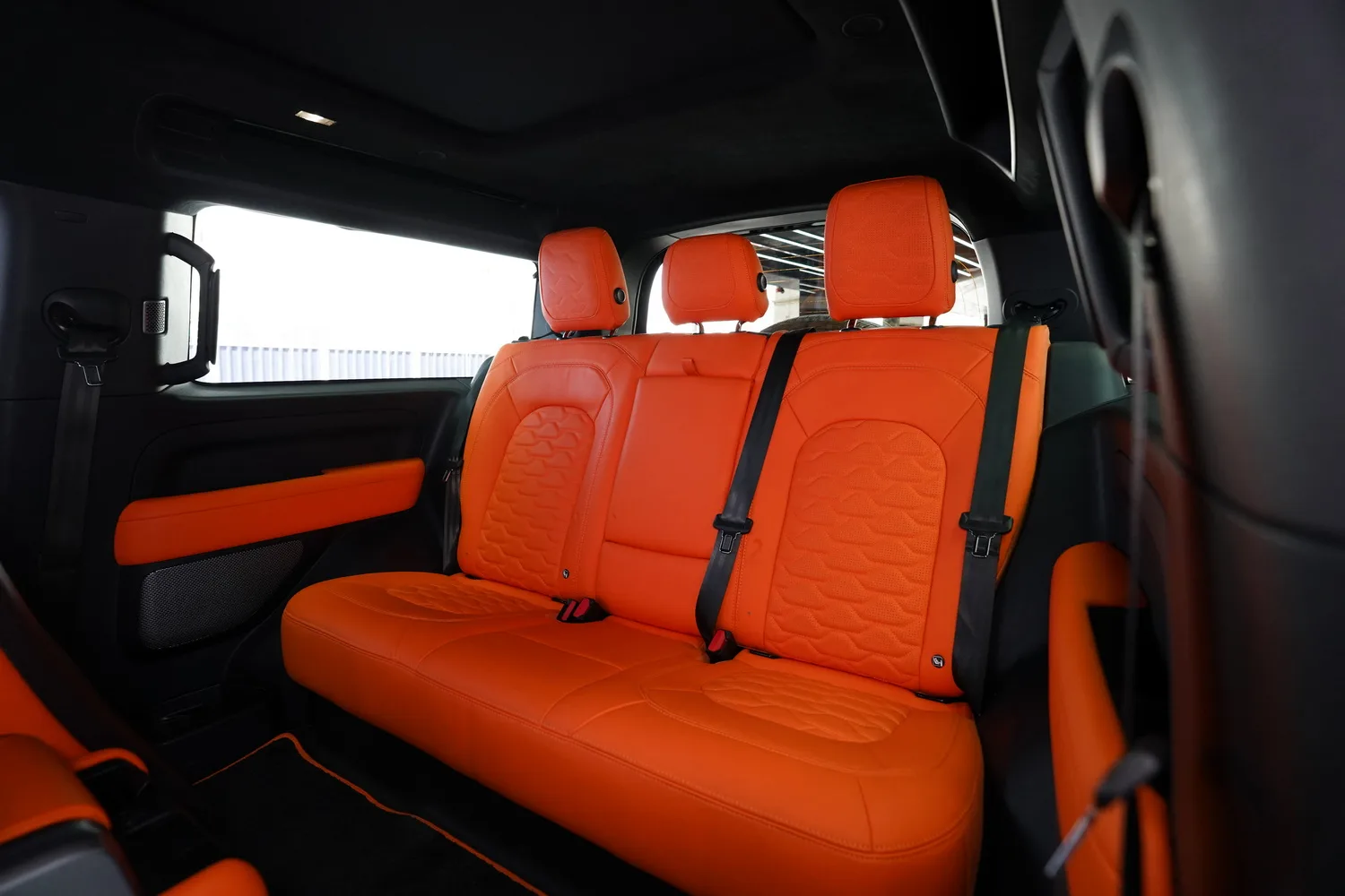 2021 Land Rover Defender 90 HSE P400 Urban Automotive, 11/14