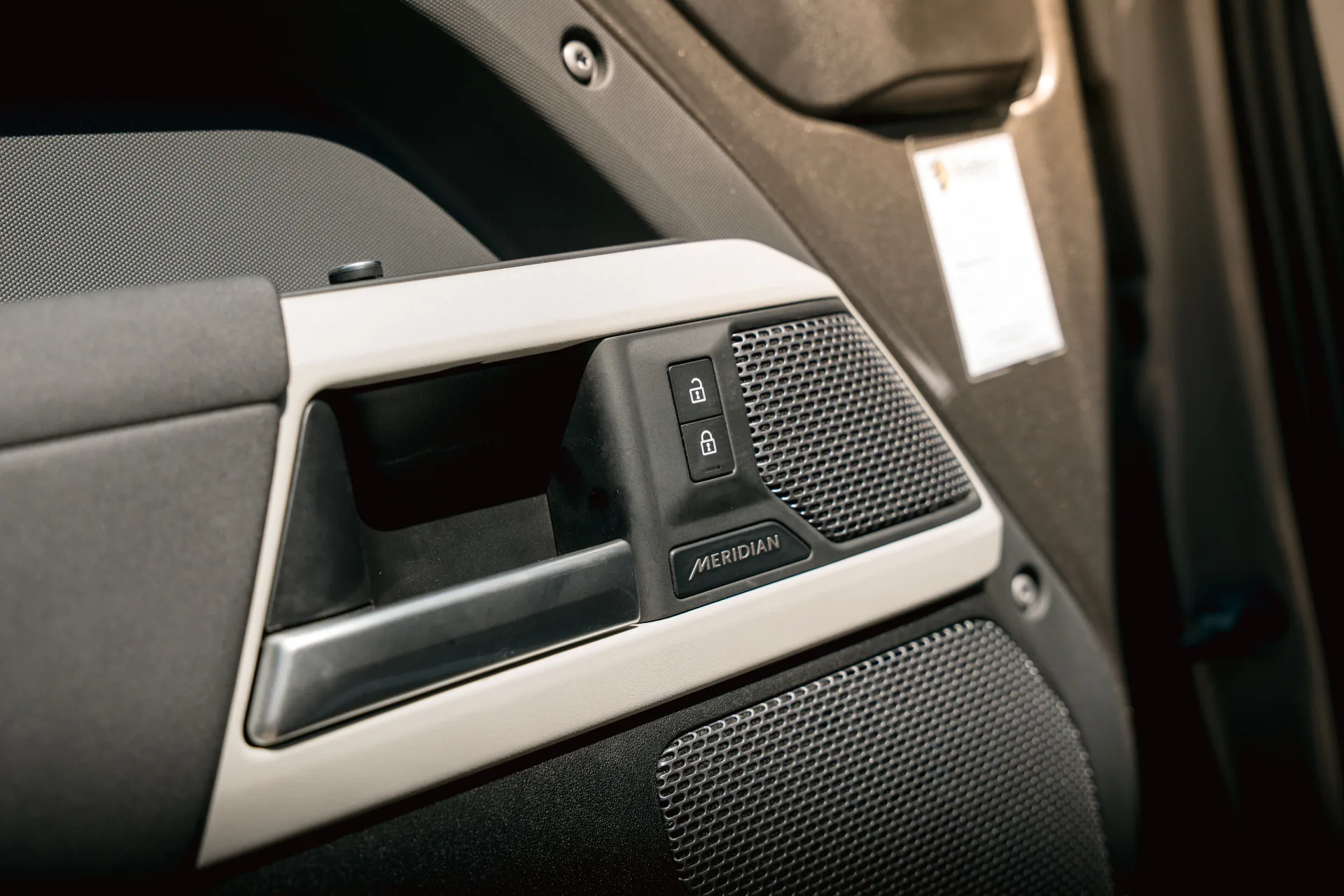 2021 Land Rover Defender 90 First Edition, 7/23