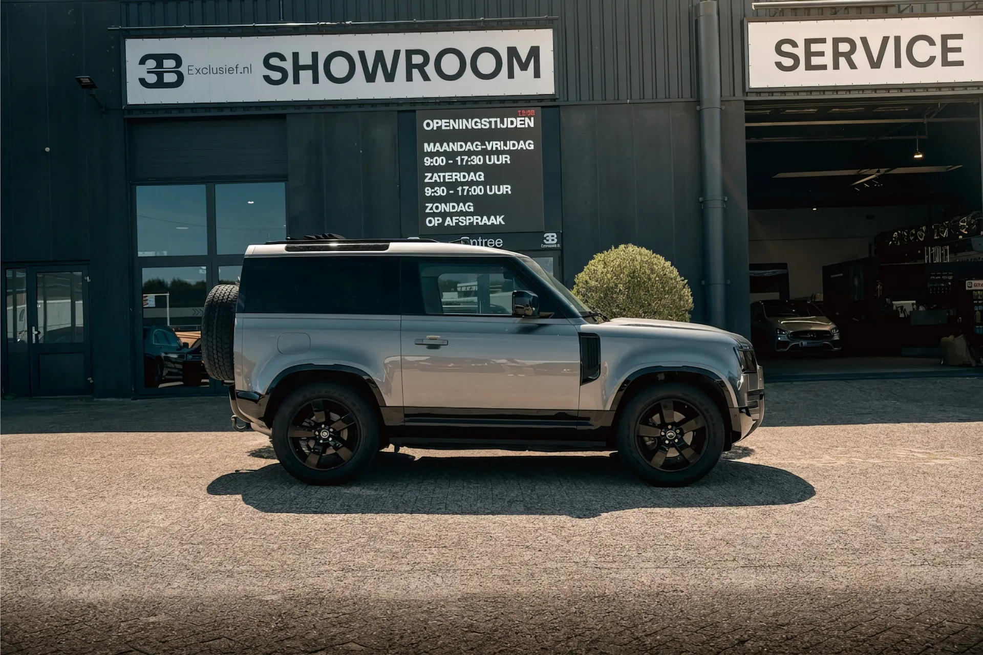2021 Land Rover Defender 90 First Edition, 22/23
