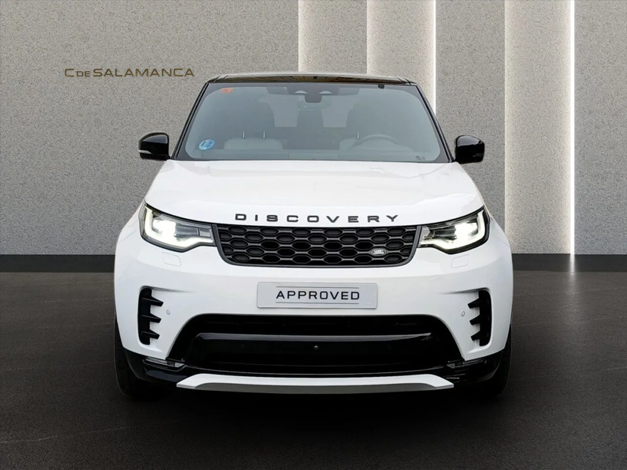 2021 Land Rover Discovery, 2/23