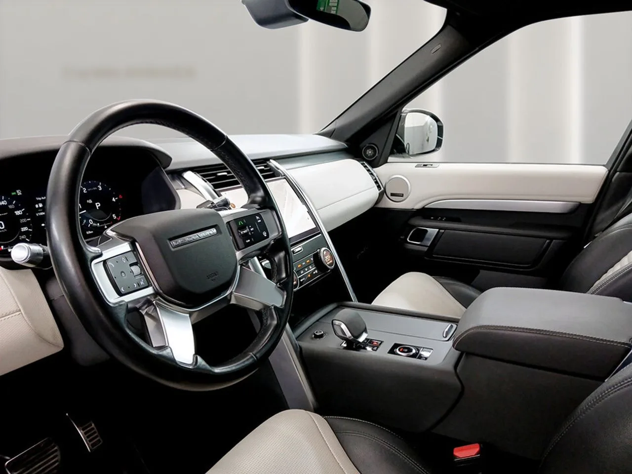 2021 Land Rover Discovery, 9/23