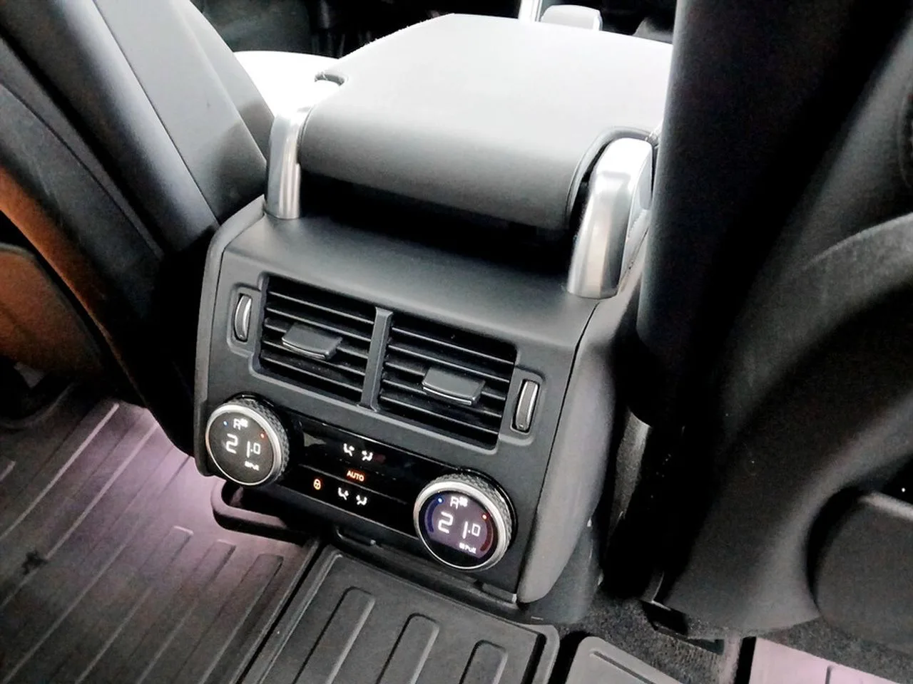 2021 Land Rover Discovery, 19/23