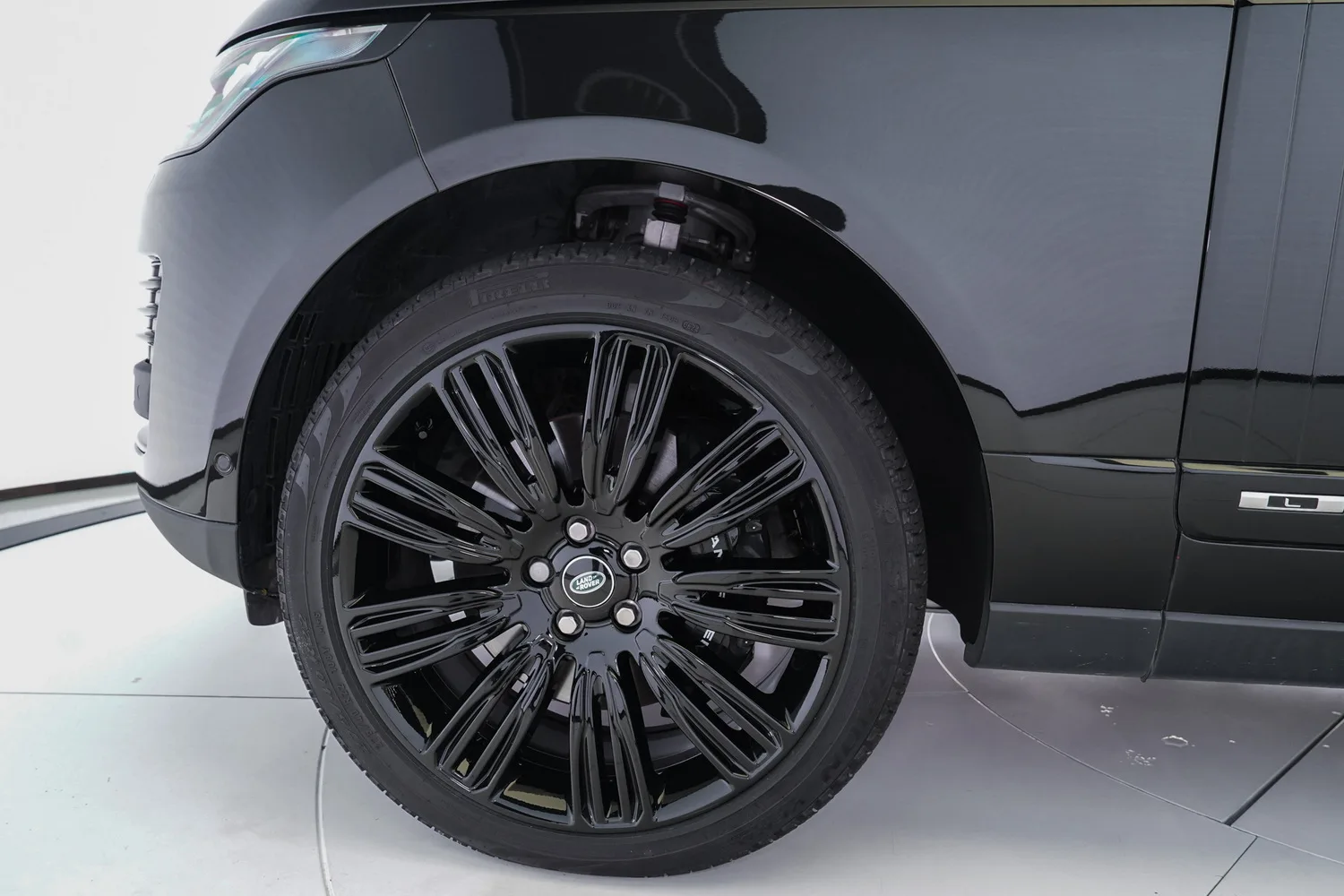 2021 Land Rover Range Rover Autobiography P525 LWB, 8/17