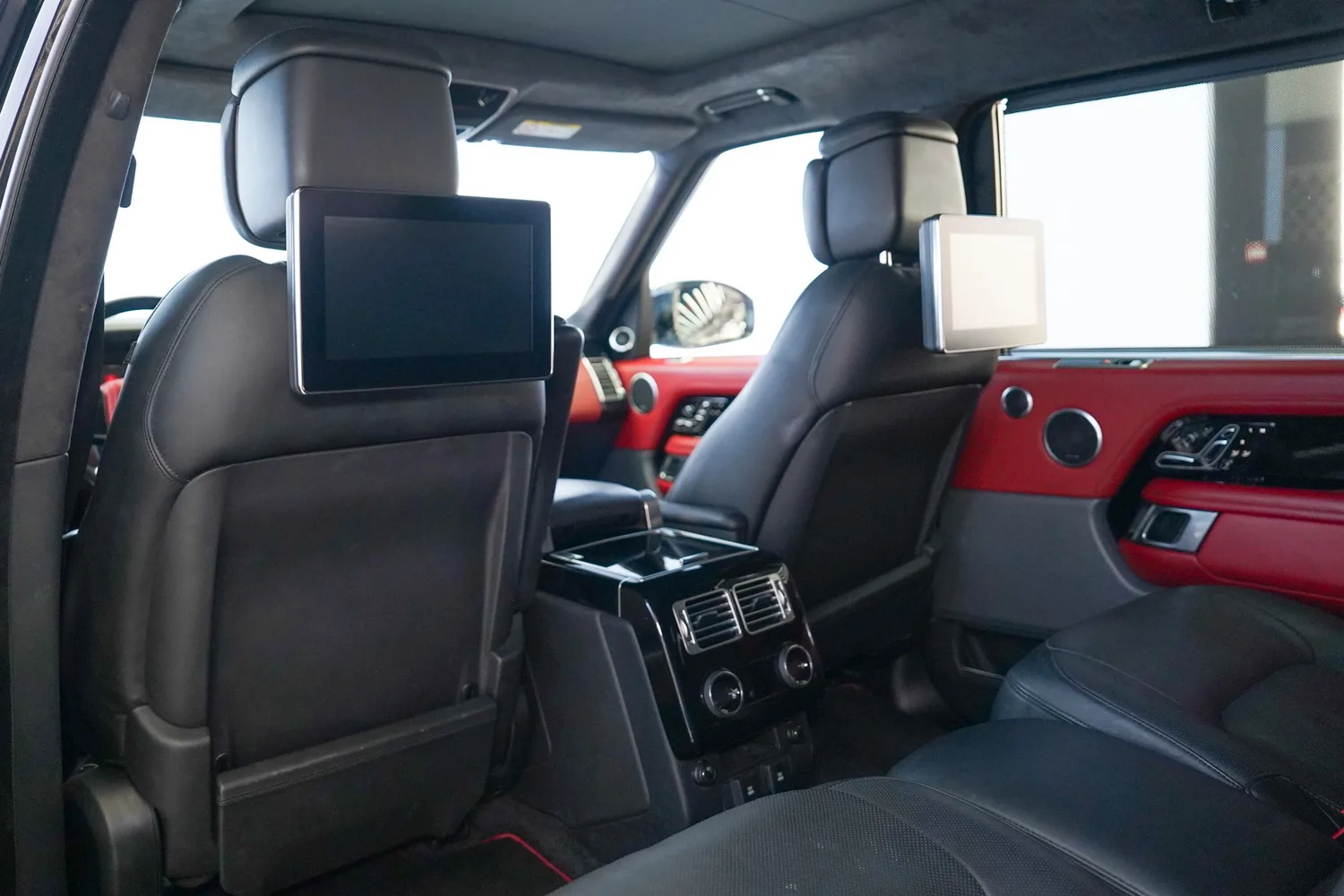 2021 Land Rover Range Rover Autobiography P525 LWB, 11/17