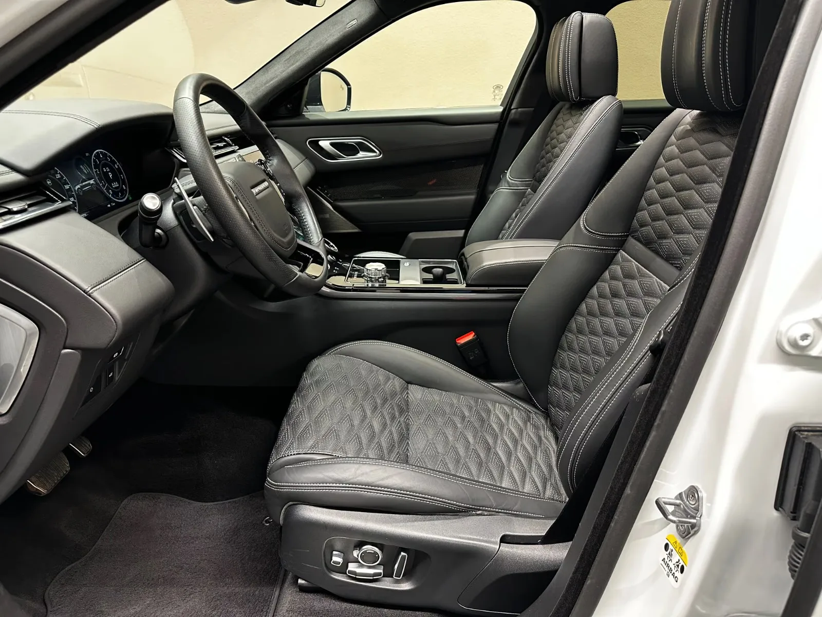 2021 Land Rover Range Rover Velar SVAutobiography Dynamic, 12/28