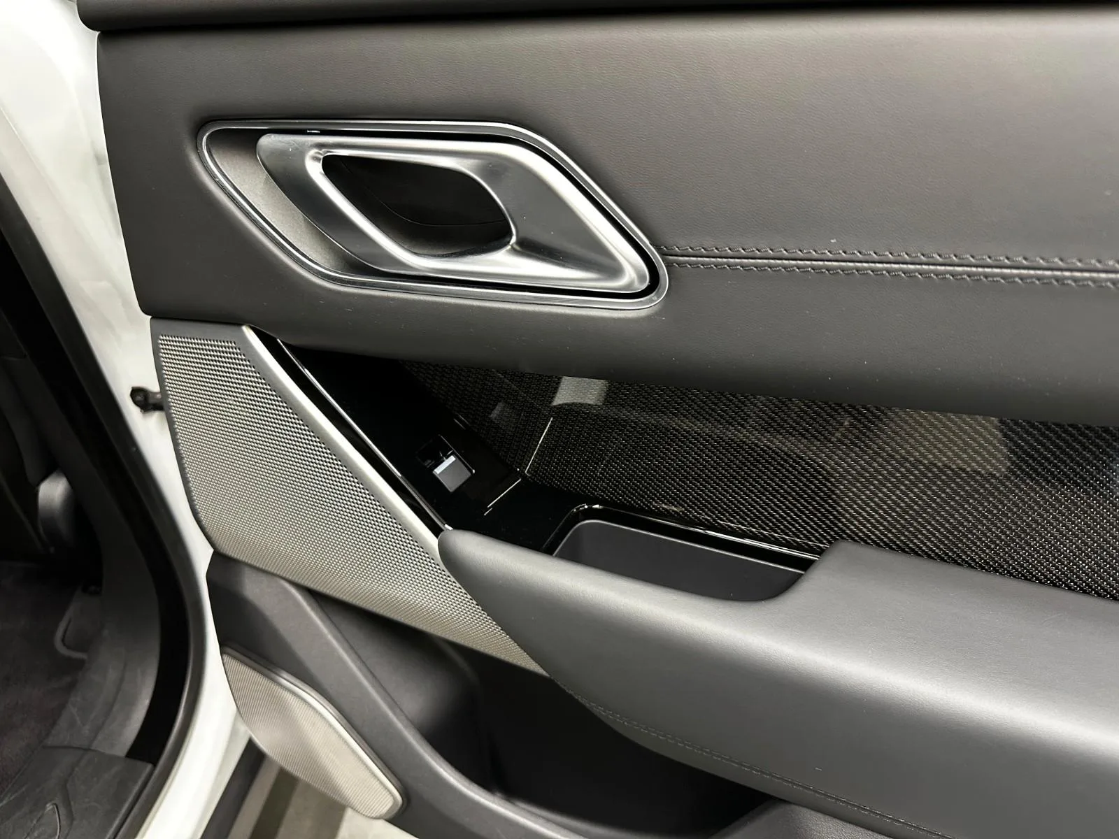 2021 Land Rover Range Rover Velar SVAutobiography Dynamic, 22/28