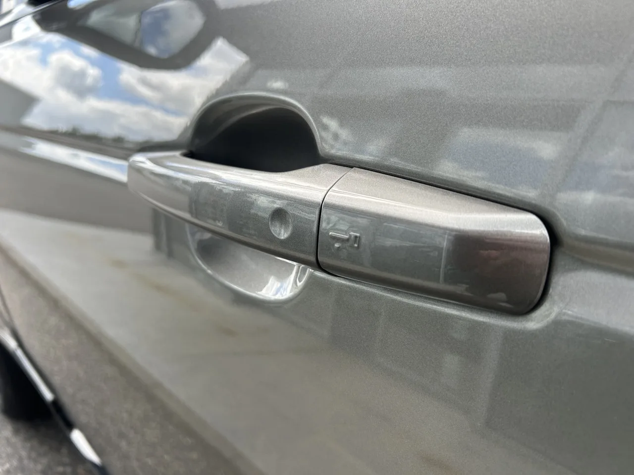 2021 Land Rover Range Rover Vogue, D300 offered by a specialist dealer in Písek, Czechia, photo 10 of 37