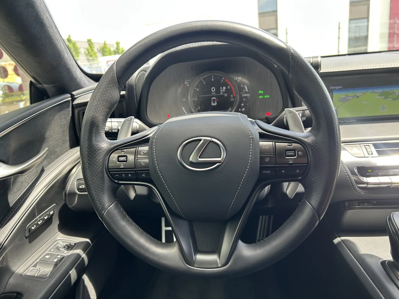 2021 Lexus LC 500 Sport+ offered by a specialist dealer in Písek, Czechia, photo 17 of 34