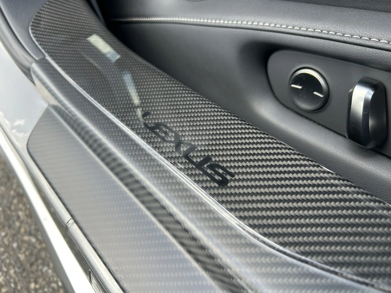 2021 Lexus LC 500 Sport+ offered by a specialist dealer in Písek, Czechia, photo 29 of 34