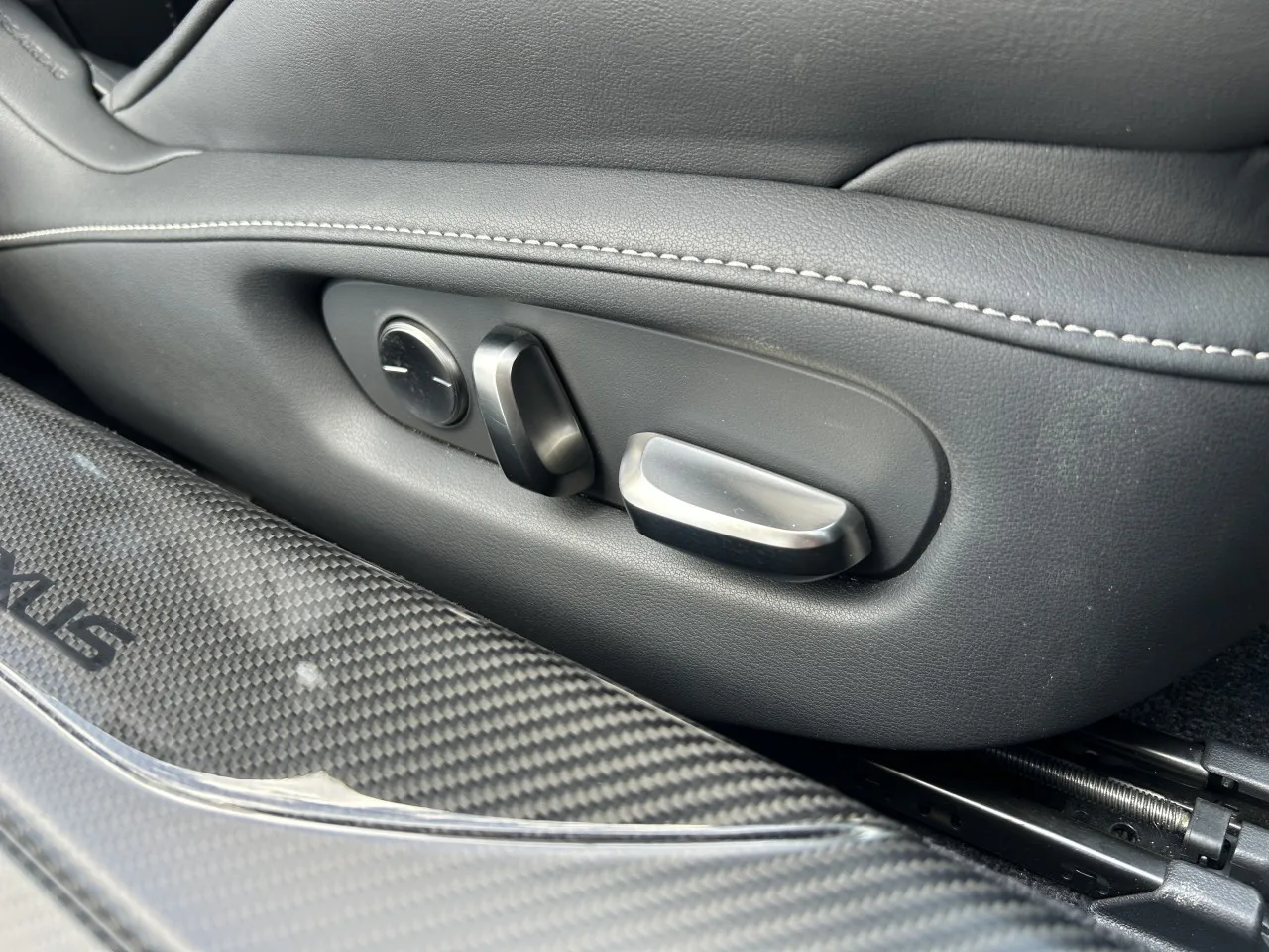 2021 Lexus LC 500 Sport+ offered by a specialist dealer in Písek, Czechia, photo 30 of 34