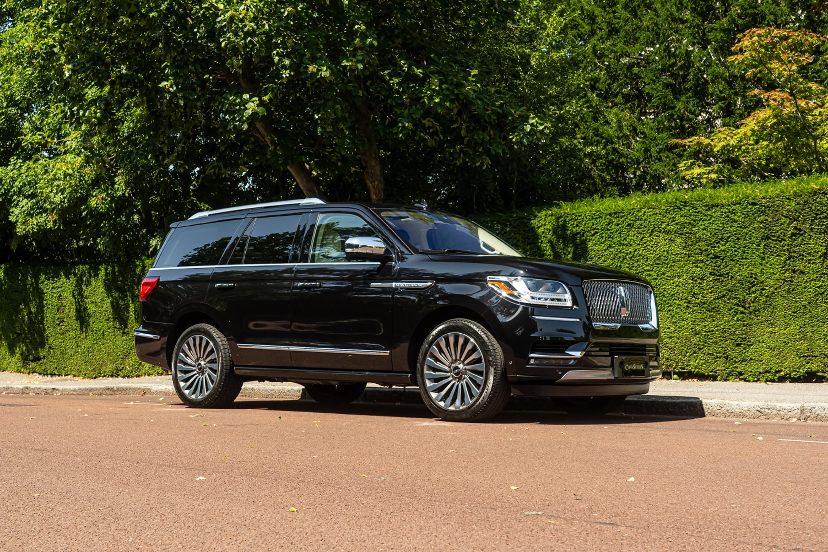 2021 Lincoln Navigator Presidential offered by a specialist dealer in London, United Kingdom, main photo