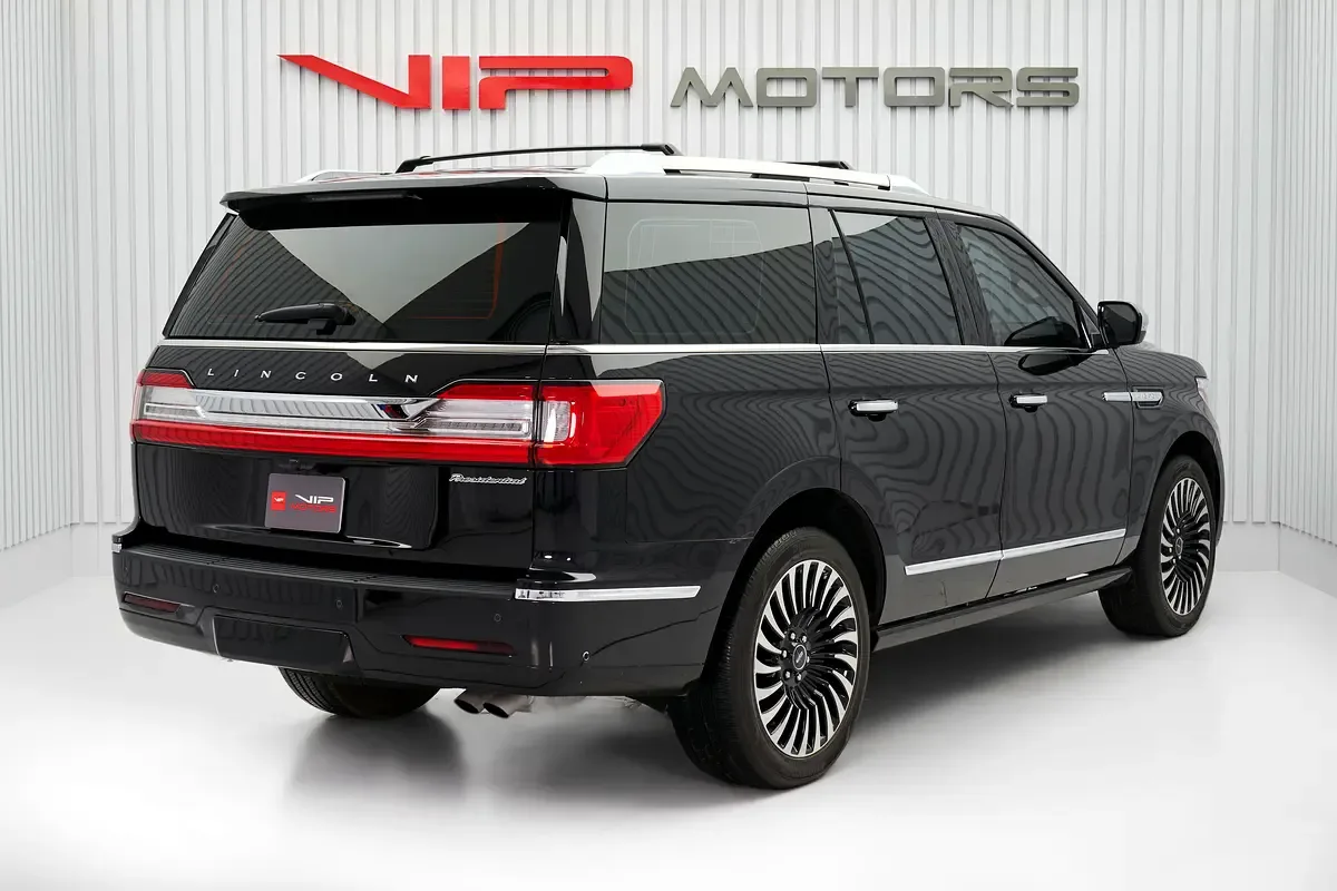 2021 Lincoln Navigator Presidential, 4/8