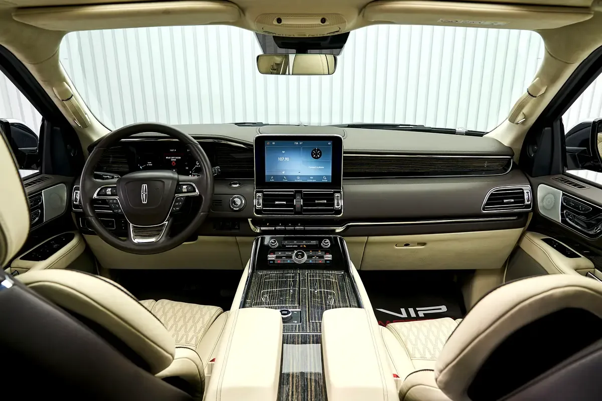 2021 Lincoln Navigator Presidential, 8/8