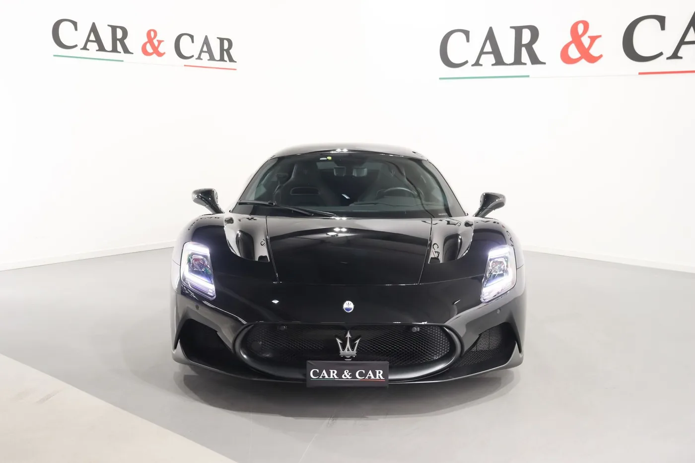 2021 Maserati MC20 angeboten von einem Supersportwagenhändler in Zibido San Giacomo, Italien, Foto 3 von 18
