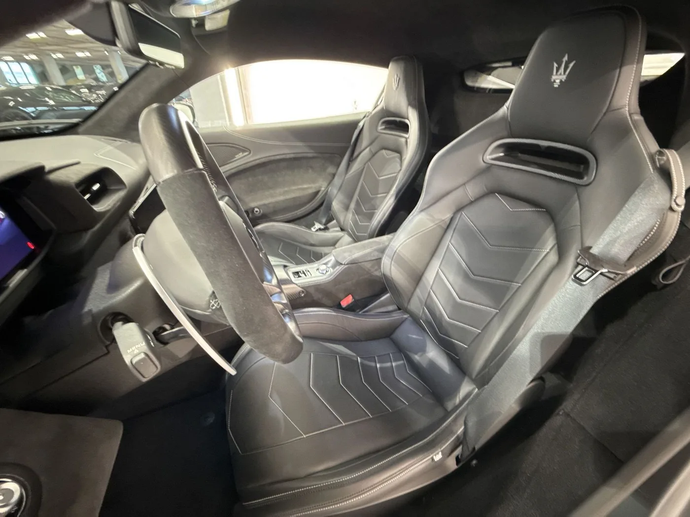 2021 Maserati MC20 angeboten von einem Supersportwagenhändler in Zibido San Giacomo, Italien, Foto 9 von 18