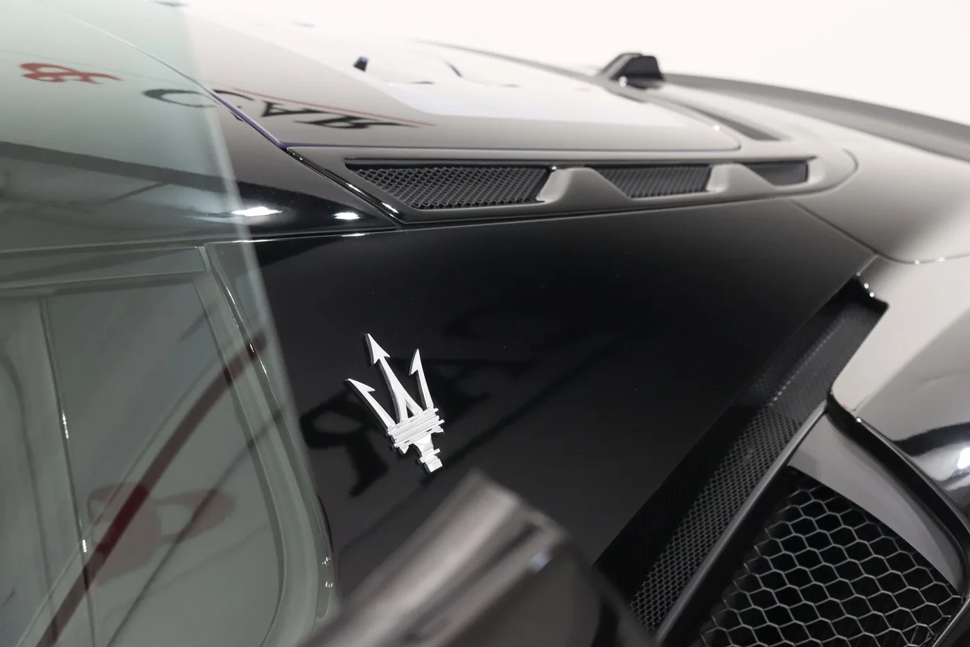 2021 Maserati MC20 angeboten von einem Supersportwagenhändler in Zibido San Giacomo, Italien, Foto 15 von 18