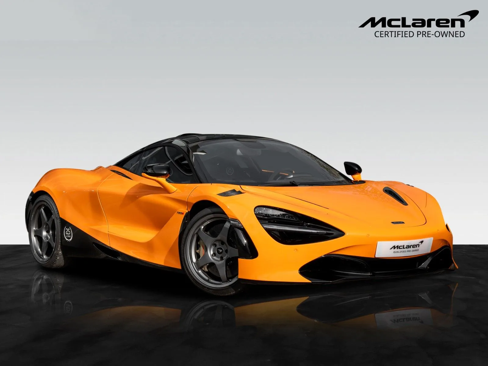 2021 McLaren 720S proposée par un concessionnaire agréé à Munich, Allemagne, photo principale
