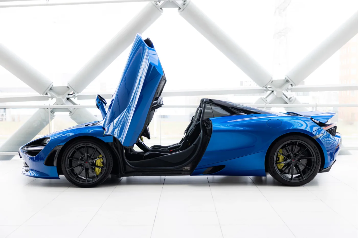 2021 McLaren 720S Spider angeboten von einem offiziellen McLaren und Morgan-Vertragshändler in Utrecht, Niederlande, Foto 8 von 25