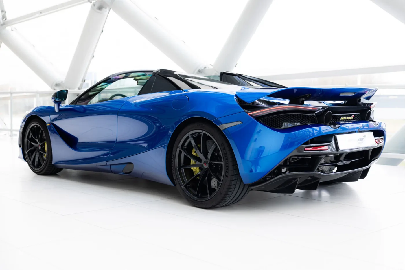 2021 McLaren 720S Spider angeboten von einem offiziellen McLaren und Morgan-Vertragshändler in Utrecht, Niederlande, Foto 9 von 25
