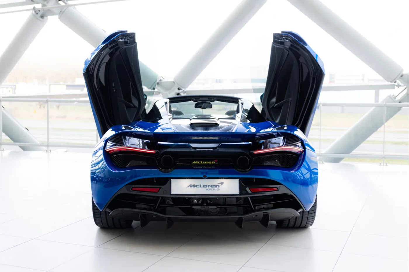 2021 McLaren 720S Spider angeboten von einem offiziellen McLaren und Morgan-Vertragshändler in Utrecht, Niederlande, Foto 11 von 25