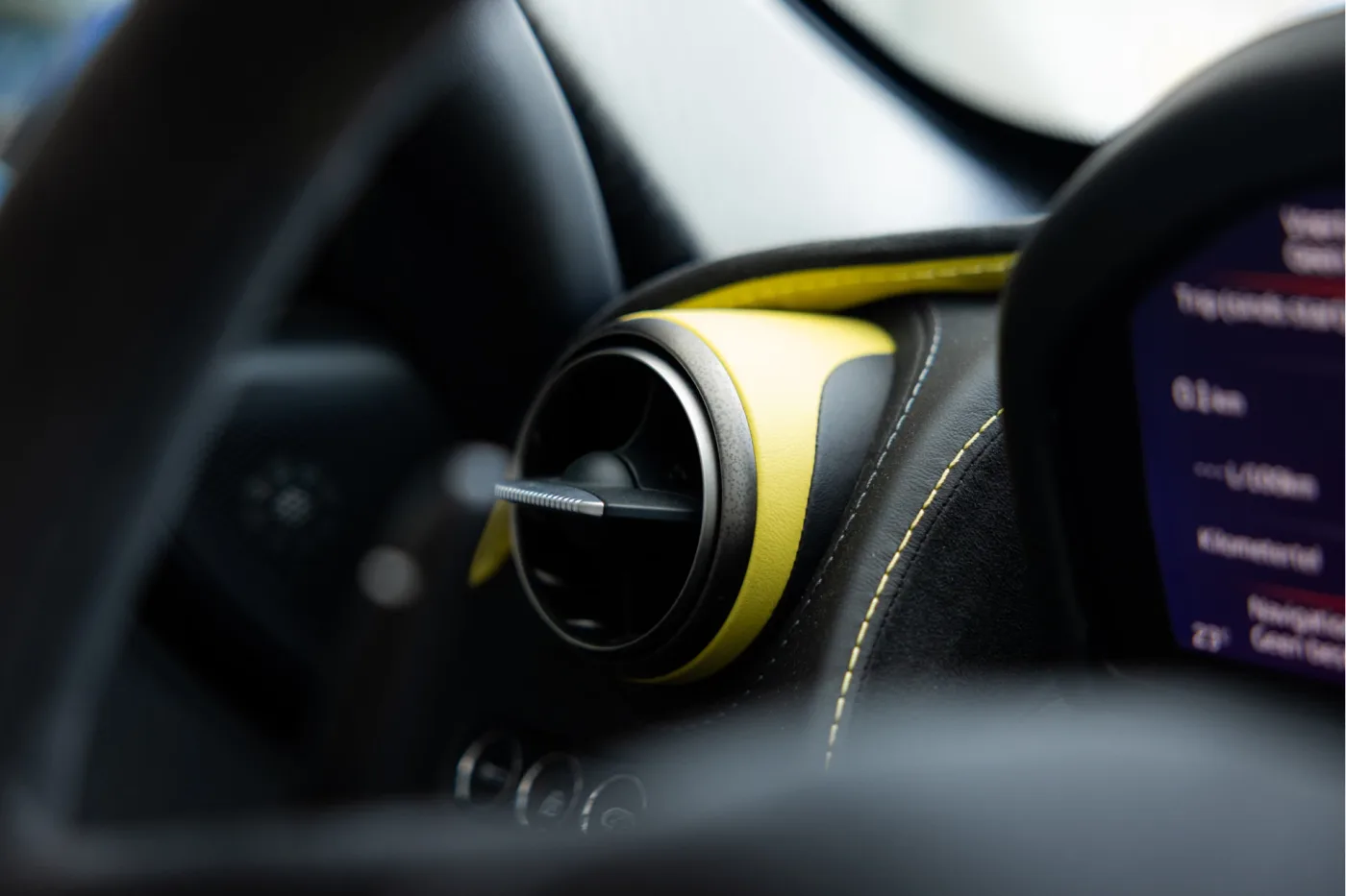 2021 McLaren 720S Spider angeboten von einem offiziellen McLaren und Morgan-Vertragshändler in Utrecht, Niederlande, Foto 25 von 25