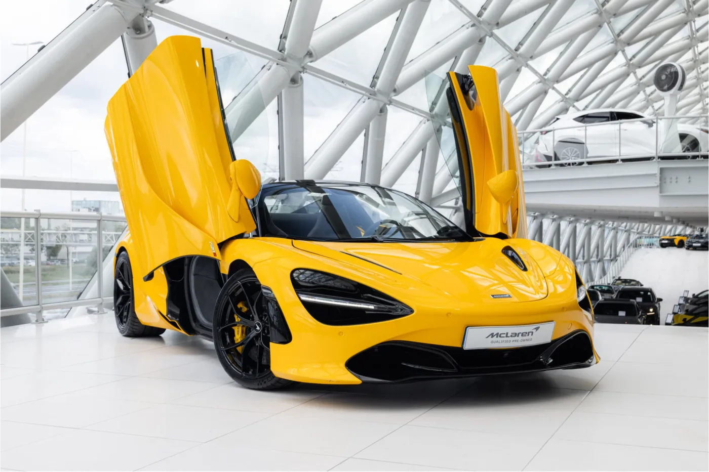 2021 McLaren 720S Spider angeboten von einem offiziellen McLaren und Morgan-Vertragshändler in Utrecht, Niederlande, Foto 2 von 25