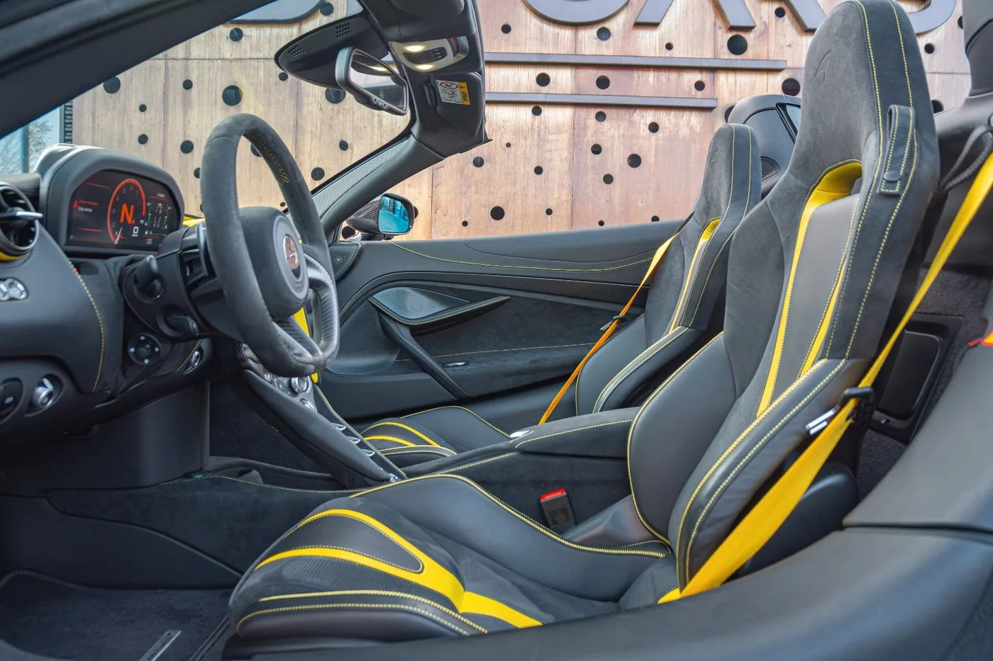 2021 McLaren 720S Spider proposée par un spécialiste de la supercar à Gronau, Allemagne, photo 17 sur 25