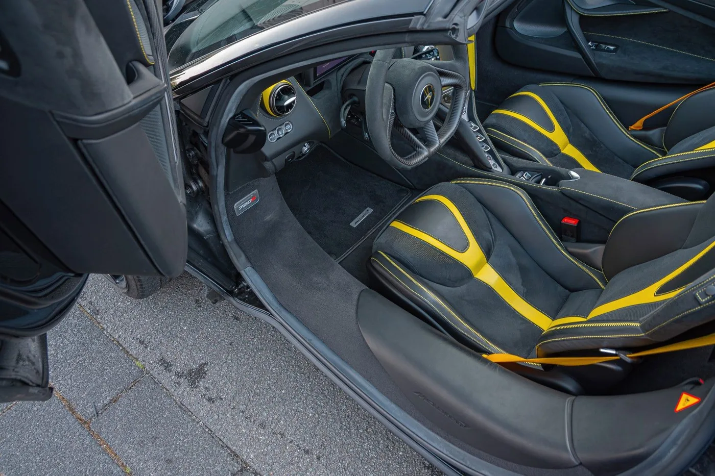 2021 McLaren 720S Spider proposée par un spécialiste de la supercar à Gronau, Allemagne, photo 18 sur 25
