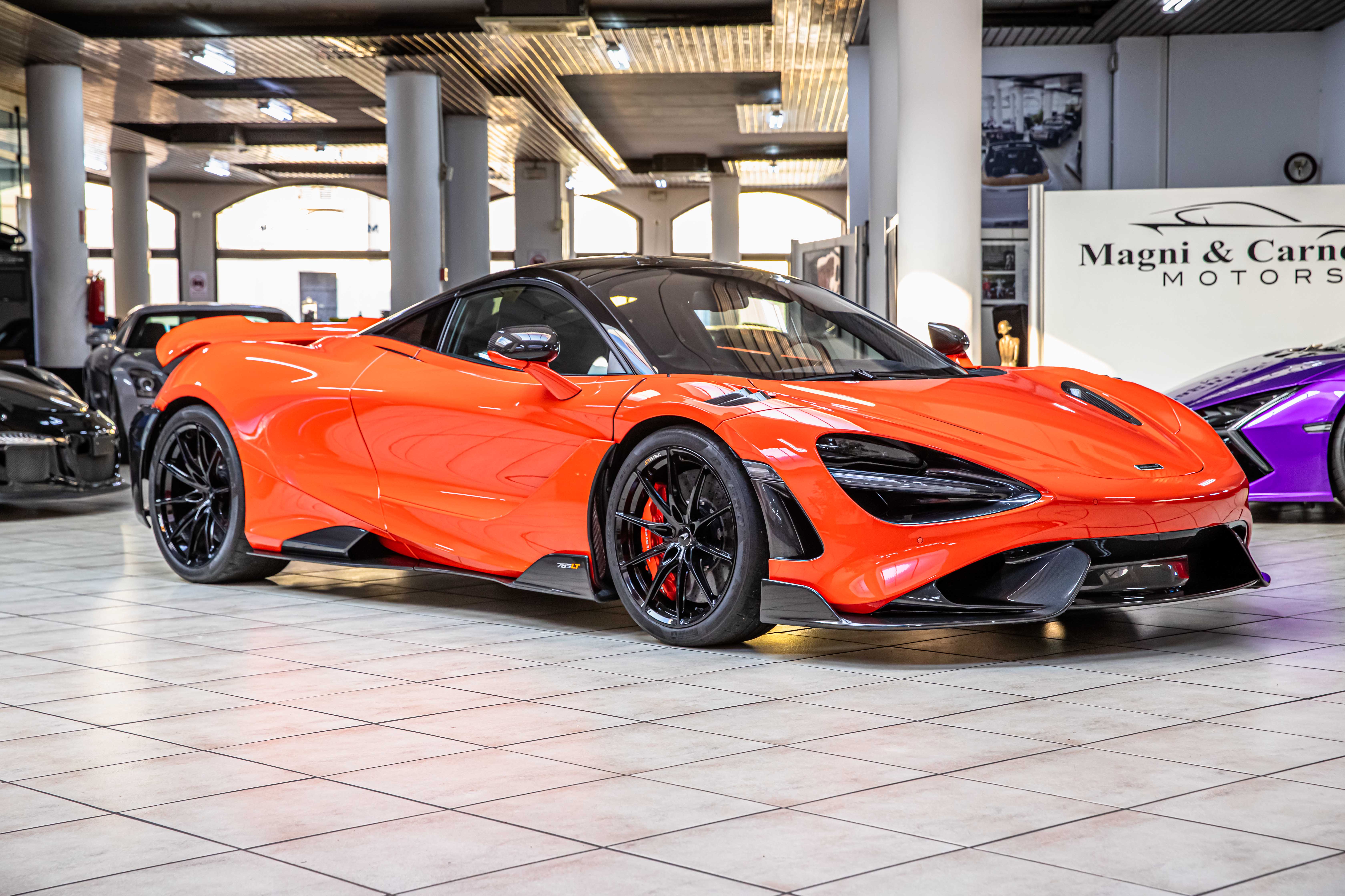 2021 McLaren 765LT Coupé angeboten von einem Fachhändler in Milan, Italien, Foto 4 von 20