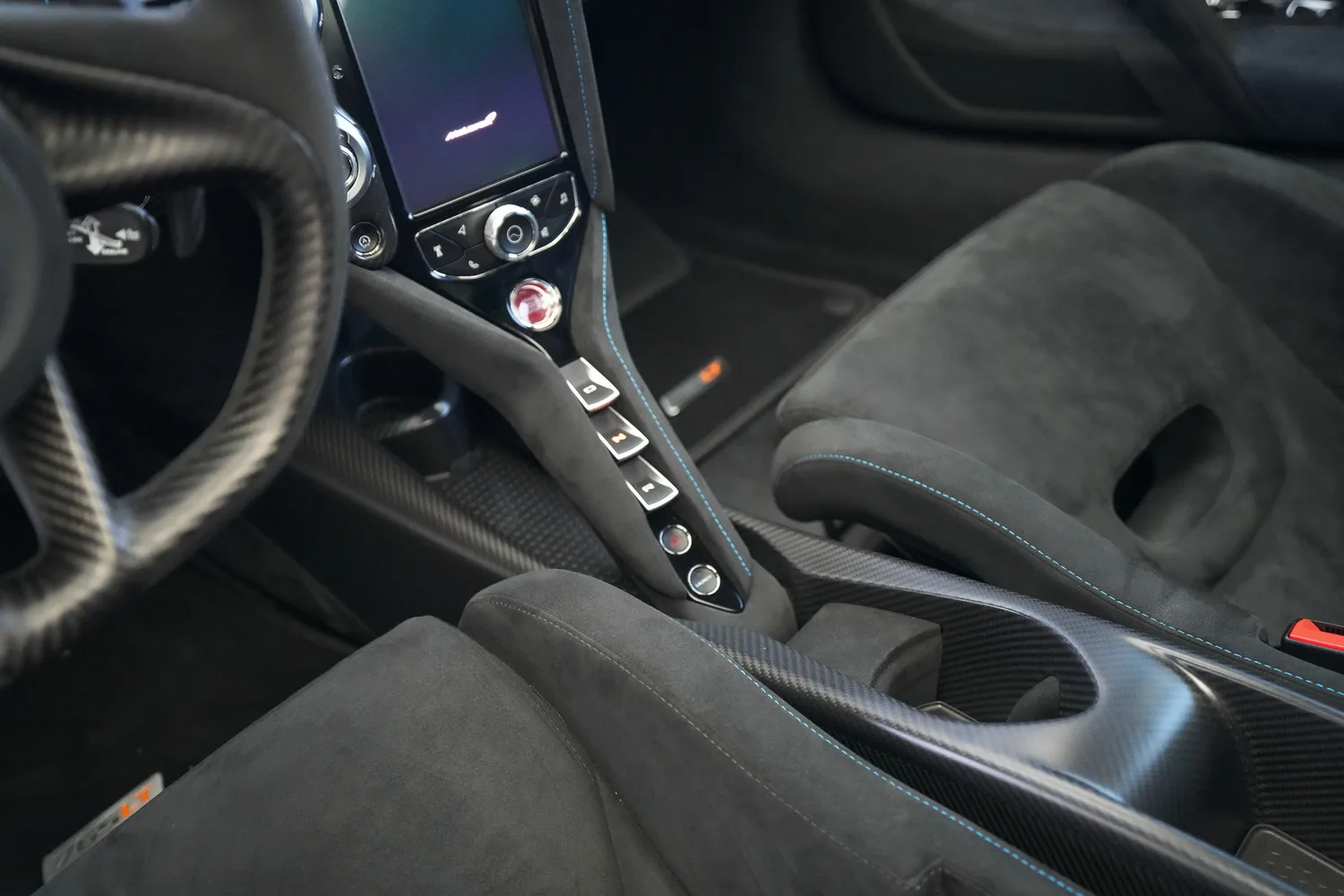 2021 McLaren 765LT, 13/20