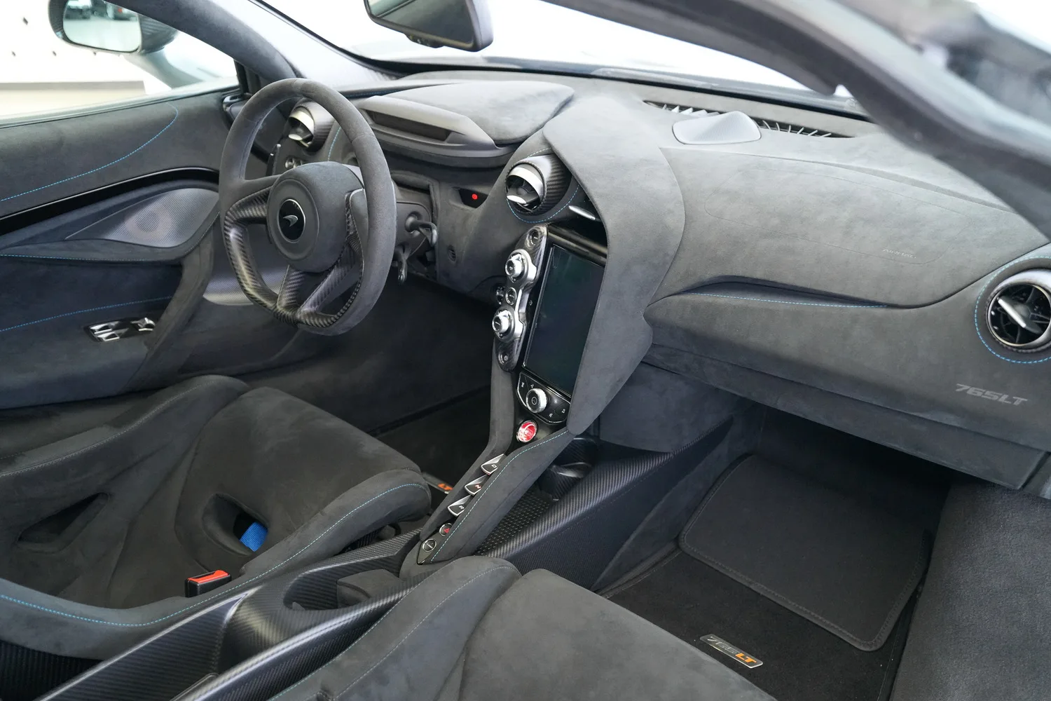 2021 McLaren 765LT, 19/20