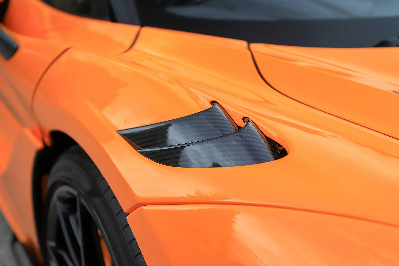 2021 McLaren 765LT, 20/30