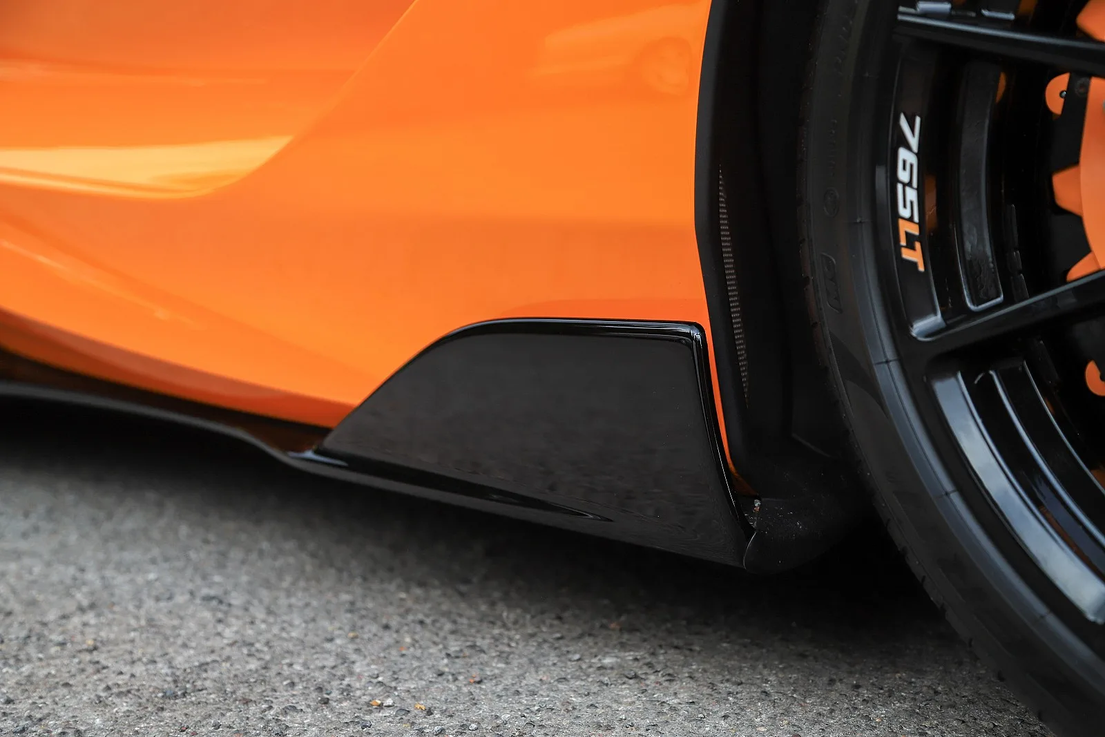 2021 McLaren 765LT, 21/30