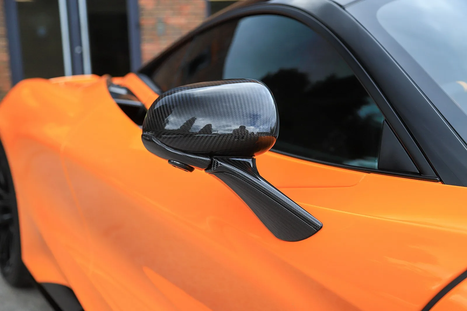 2021 McLaren 765LT, 22/30