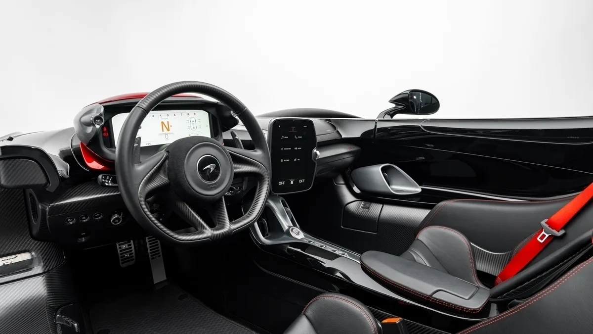 2021 McLaren Elva angeboten von einem Fachhändler in Dubai, Vereinigte Arabische Emirate, Foto 9 von 25