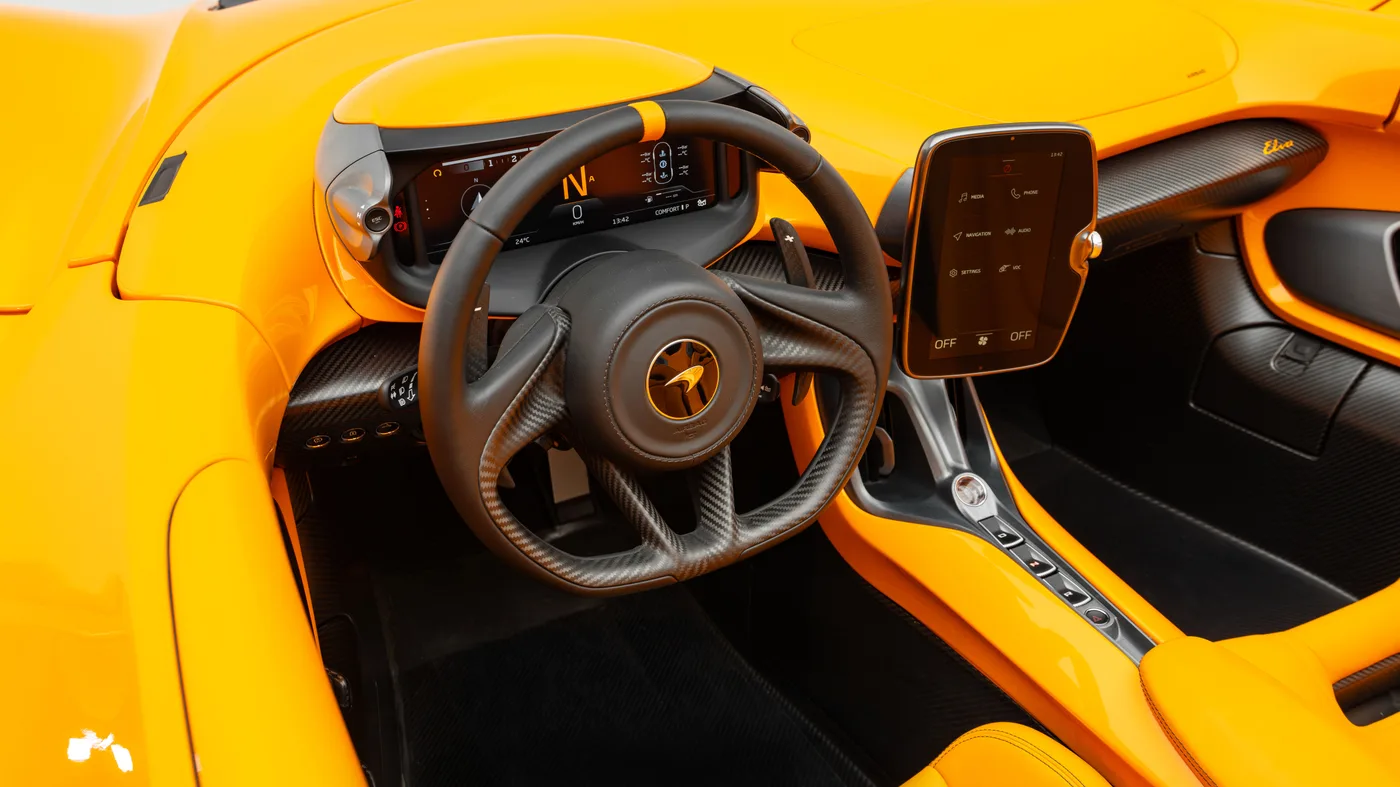 2021 McLaren Elva offered by a specialist dealer in Dubai, United Arab Emirates, photo 11 of 24