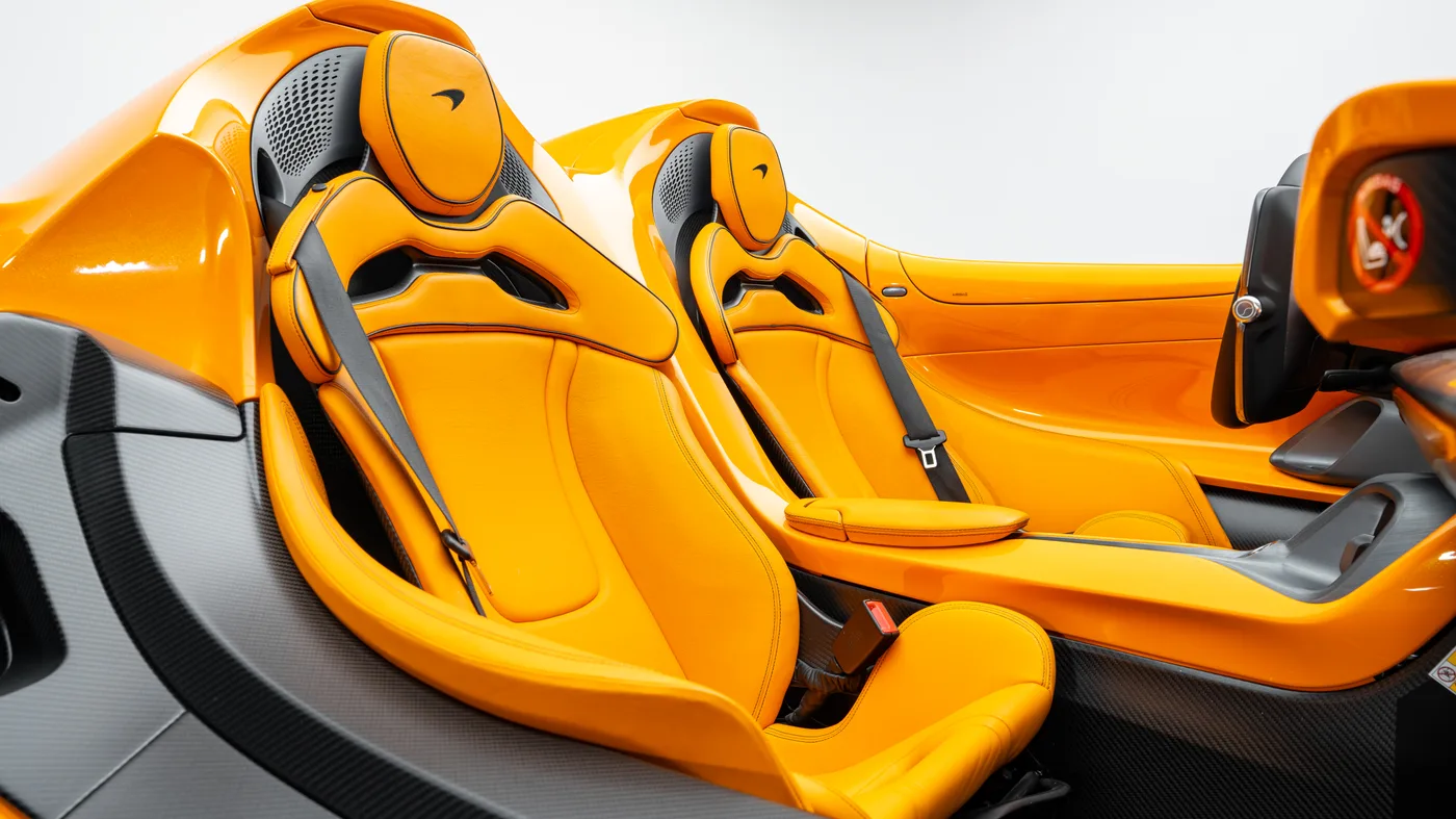 2021 McLaren Elva offered by a specialist dealer in Dubai, United Arab Emirates, photo 17 of 24